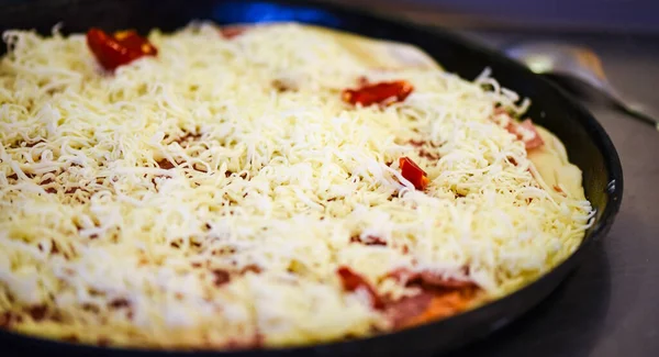 Delicious Italian Home Made Pizza — Stock Photo, Image