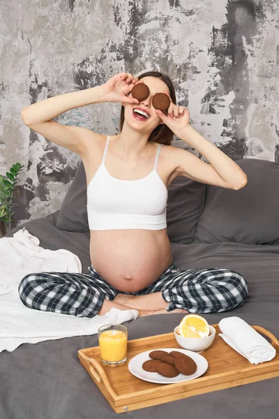 Brunch Time Young Pregnant Woman Pajamas Drinking Orange Juice Eating — Stock Photo, Image