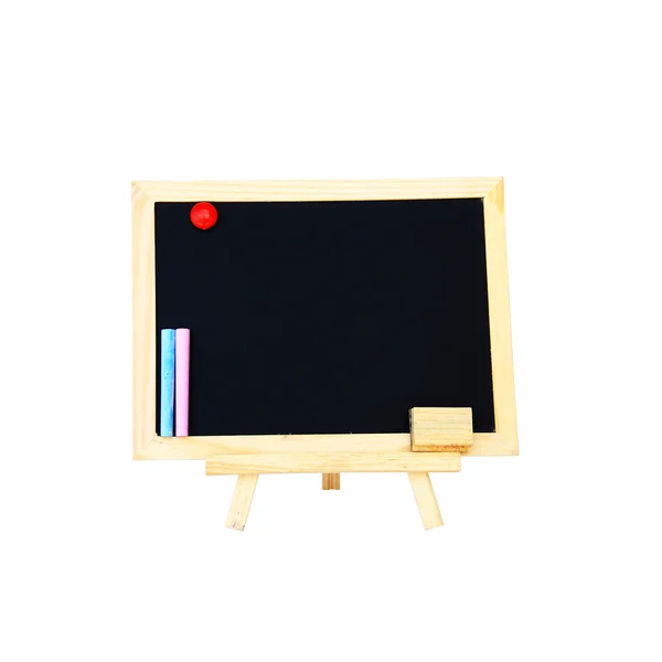 彩色粉笔与黑板在白色背景上 — 图库照片