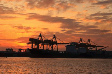 Deniz Ticaret noktası yük konteynırları