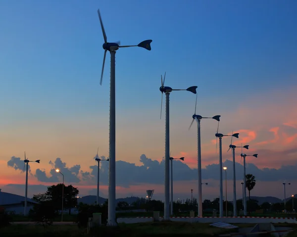 Turbine productie van hernieuwbare energie, in thailand. Stockfoto