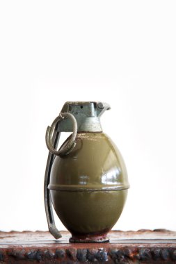 el bombası üzerinde izole beyaz zemin üzerine