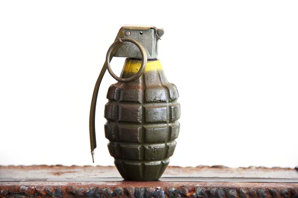 Hand grenade isolated over a white background — Stock Photo, Image