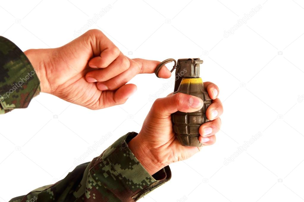 hand grenade throwing