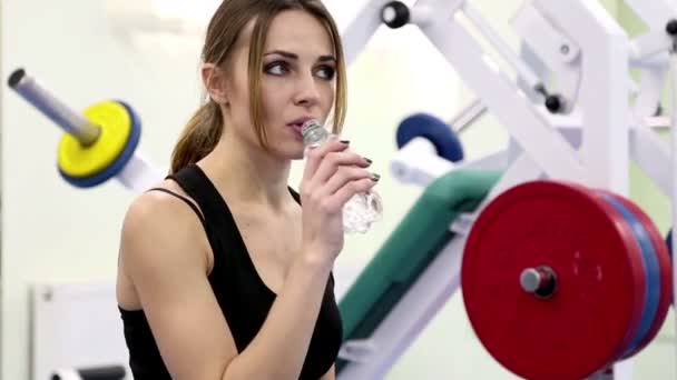 Gym Work Out, Water Break, Young Woman — Stock Video