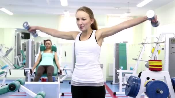 Salle de gym Entraînement, Jeune femme, gros plan — Video