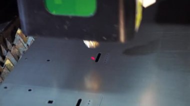 Lazer makine metal kesme için. 