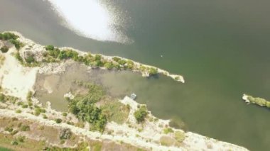 Sabahleyin sisli havada İHA 'dan nehre bakın.. 