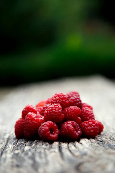Fresh Organic Red Raspberries Composition Non Gmo Red Raspberries Table — Fotografia de Stock