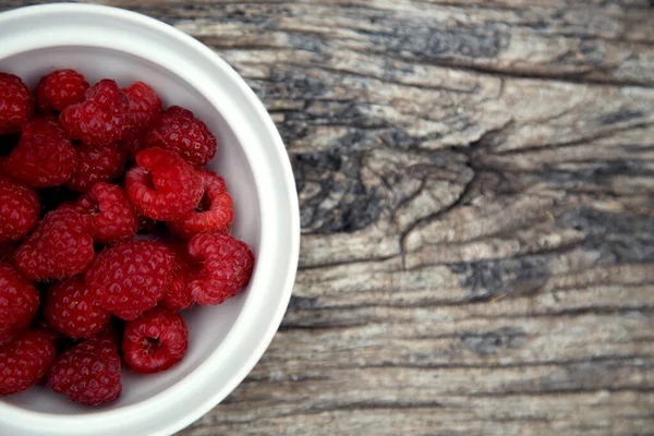 Fresh Organic Red Raspberries Composition Non Gmo Red Raspberries Table — Fotografia de Stock