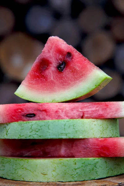 Juicy Fresh Red Watermelon Table Watermelon Sliced Pieces Wooden Texture — Fotografia de Stock