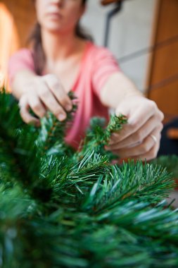 yapay bir Noel ağacı şekli nasıl