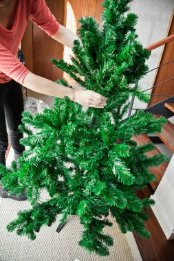 yapay bir Noel ağacı şekli nasıl