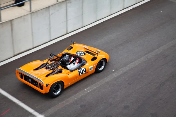 Motor de coche de carrera antiguo — Foto de Stock