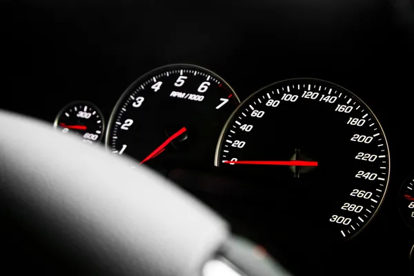 Snelheidsmeter raceauto — Stockfoto