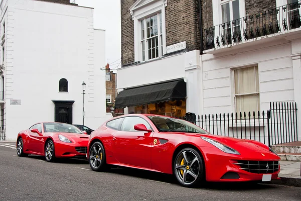 Ferrari line up in london street — Stock Photo, Image