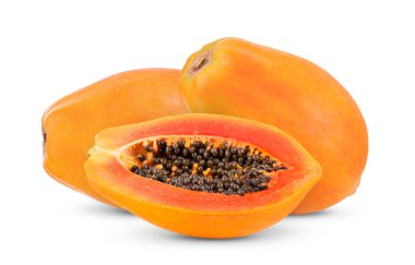 Papaya beyaz arka planda izole edildi. tam alan derinliği
