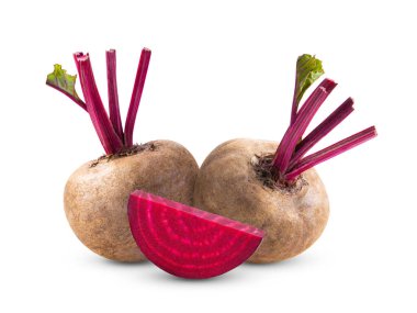 Beyaz arkaplanda yaprakları izole pancar kökü