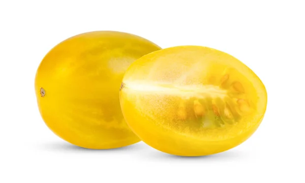Gelbe Kirschtomaten Isoliert Auf Weißem Hintergrund — Stockfoto