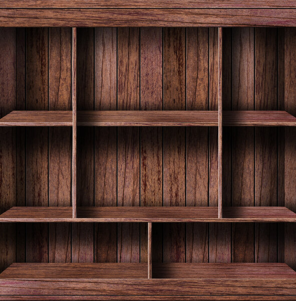 Пустой деревянный шельф
