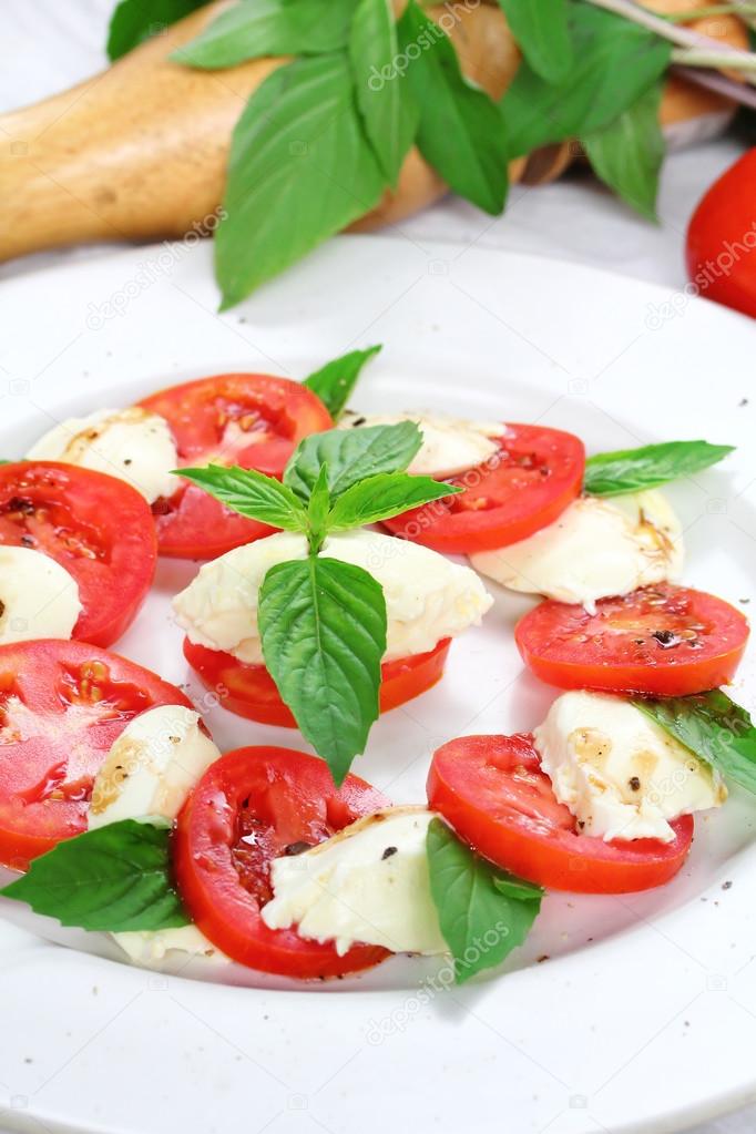 Tomato Basil and Mozzarella Salad