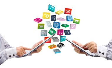 ellerinde renkli uygulama simgeleri ile tablet pc