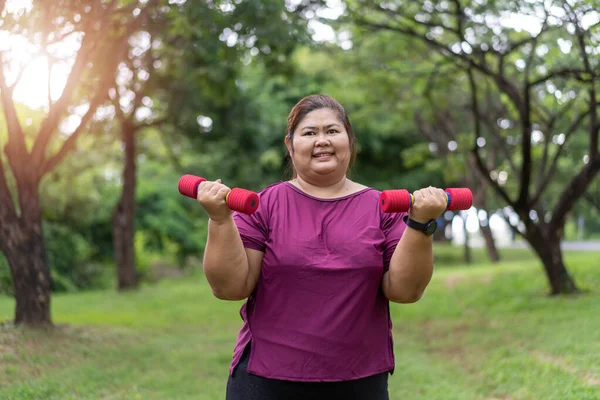 Asian Fat Woman Workout Outdoors Exercising Park Sport Recreation Weight — Stock Photo, Image