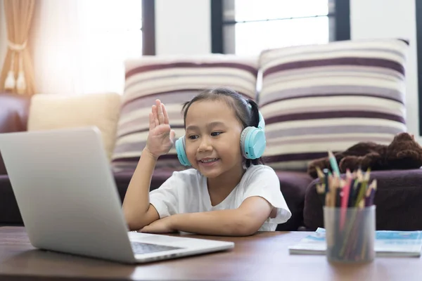 Happy Asian Little Girl Student Learning Virtual Internet Online Study — Stock Photo, Image