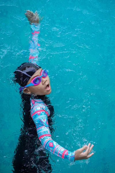 Top View Asian Child Little Girl Learn Swim Freestyle Swimming — Photo