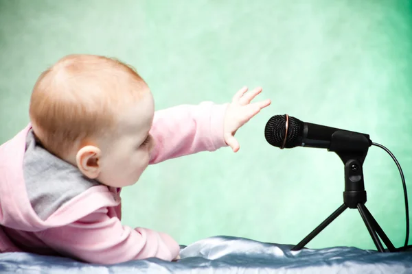 The little rap singer — Stock Photo, Image