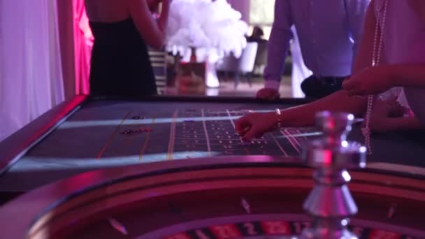 Mucha Gente Jugando Casino — Vídeo de stock