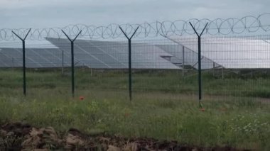  Endüstriyel ölçekte güneş panelleri