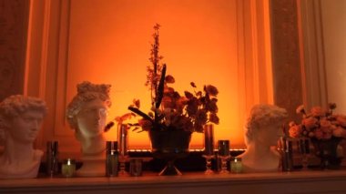 Paris baş süslemesi.