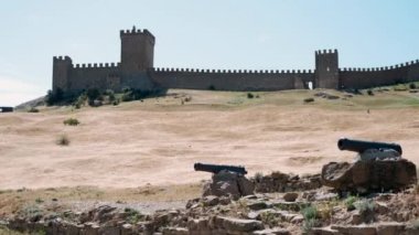 Kırım 'daki eski silahlar. Ukrayna