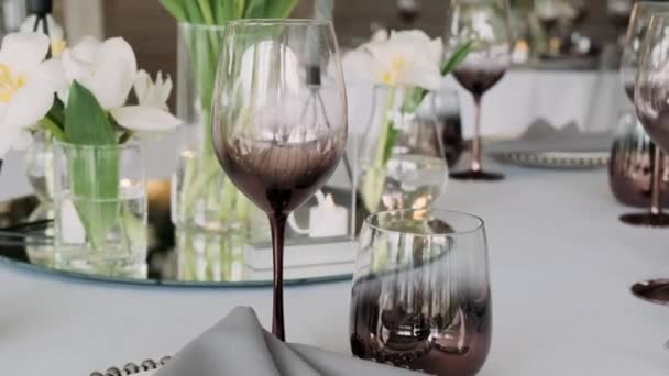 Salón Banquetes Decorado Con Flores — Vídeo de stock