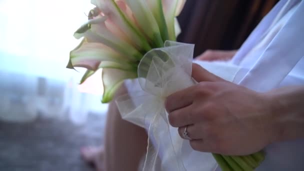 Girl Takes Bouquet Flowers — Stock Video