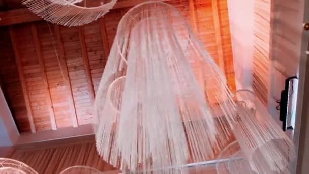 天井のシャンデリア シックなシャンデリア — ストック動画