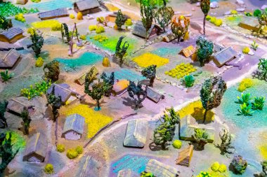 Köydeki küçük evlerin yerleşimi.