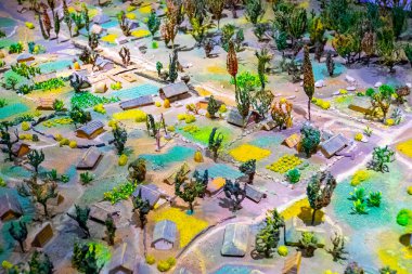 Köydeki küçük evlerin yerleşimi.