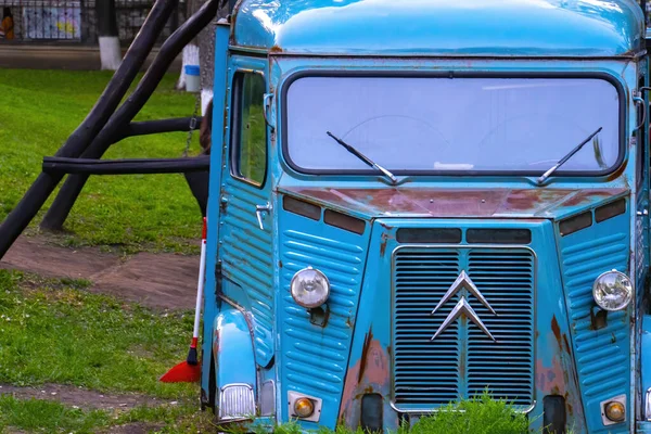 Moldova Kishinev June 2022 Front Old Turquoise Blue Vintage Citroen —  Fotos de Stock