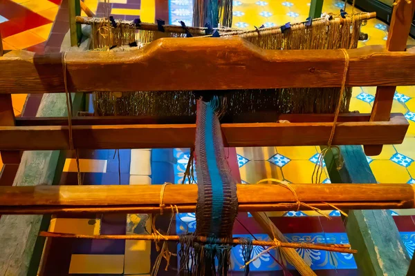 Close Gold Silk Weaving Loom Cotton Manual Wood Loom Traditional — Photo