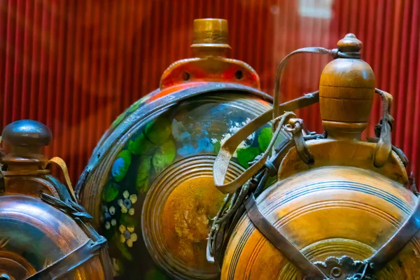 Wooden Bottle National Symbols Graven Wood Traditional Romanian Moldavian Flask — Zdjęcie stockowe