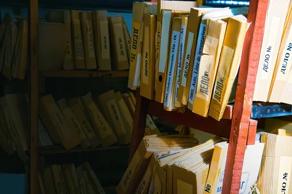 Folder Storage Room Details Metal Shelves Wooden Brown Cases Police — Stock Photo, Image