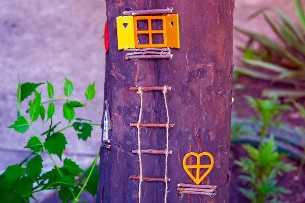 Fantasía Bosque Cuento Hadas Con Ventana Mágica Brillante Elfo Encantado —  Fotos de Stock