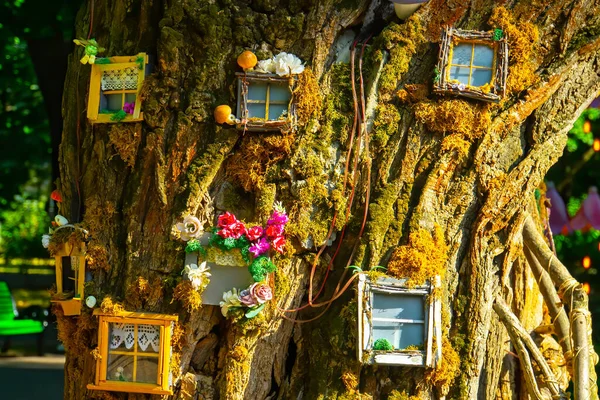 Fantasía Bosque Cuento Hadas Con Ventana Mágica Brillante Elfo Encantado —  Fotos de Stock