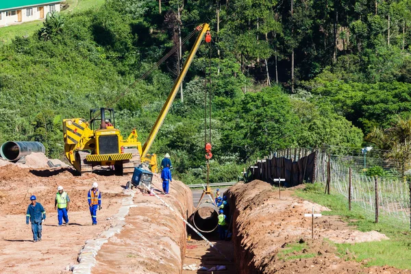 Construcción de tuberías de agua para acuaductos — Foto de Stock