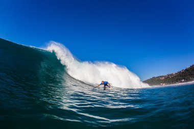 Dalga sörf sörfçü alt döner