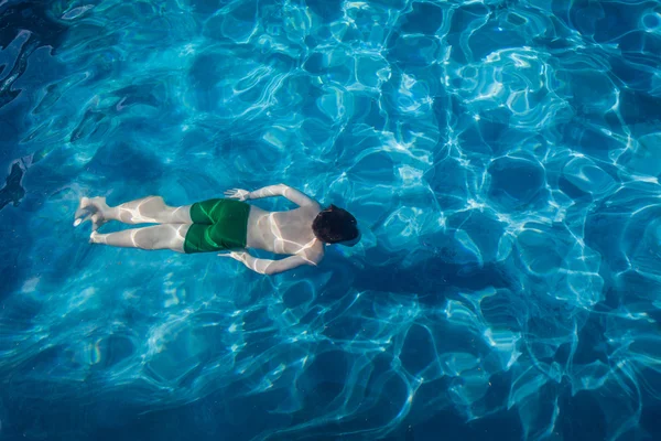 Boy Swims Underwater Pool — Stock Photo, Image