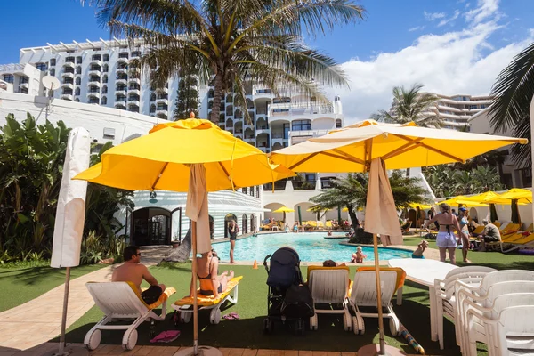 Holiday otel resort havuz