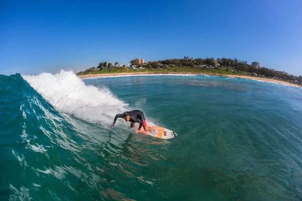 Surfing rider vågor vatten åtgärder — Stockfoto